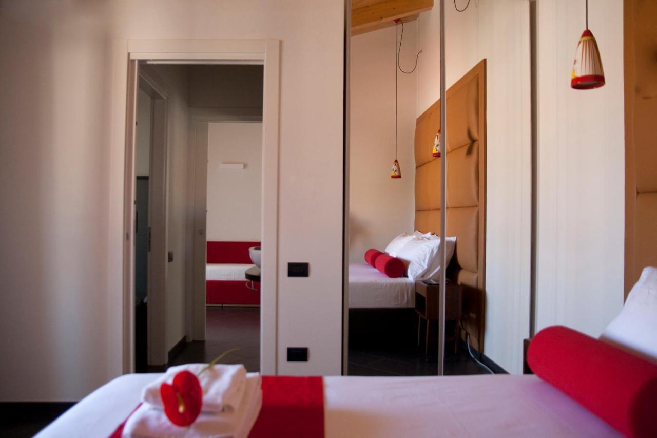 Foyer Rooms & Suites Affittacamere Кальяри Экстерьер фото